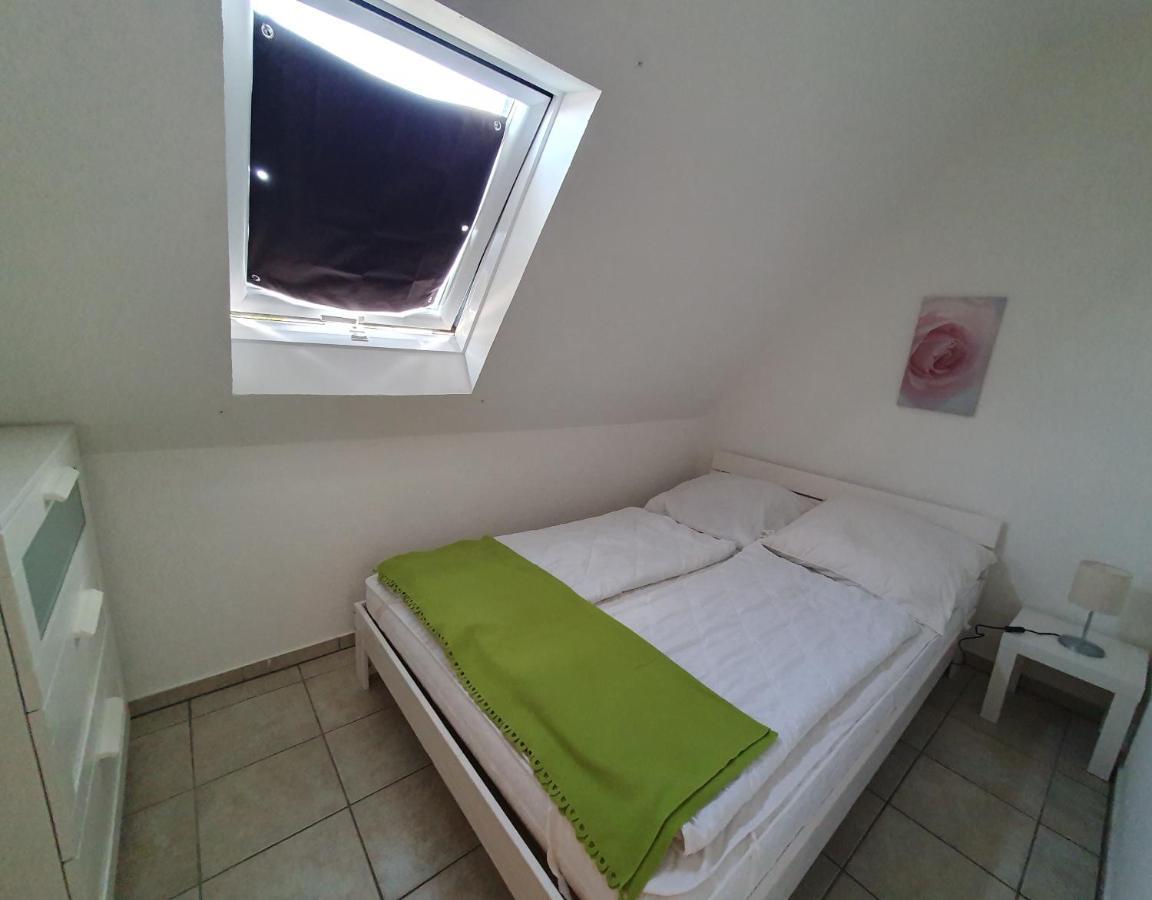 Ferienwohnung Luisa Im Haus Maarten Куксхафен Экстерьер фото